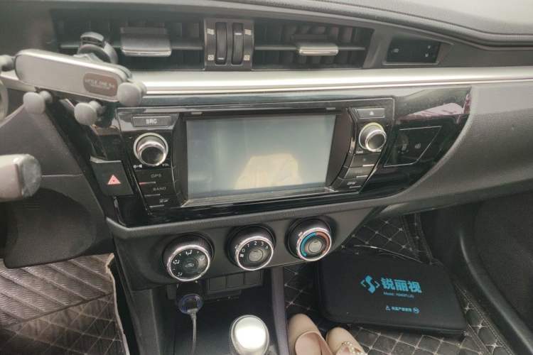 Used Toyota Levin 2014 1.6G CVT Elite Edition Audio And AC Panel
