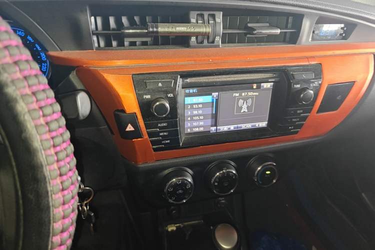 Used Toyota Levin 2014 1.8 GS CVT Elite Edition Audio And AC Panel