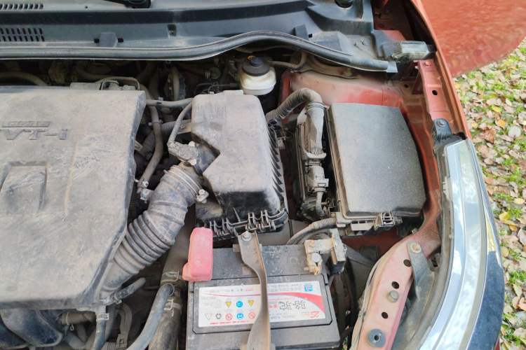 Used Toyota Levin 2014 1.6G CVT Elite Edition Engine Bay Left