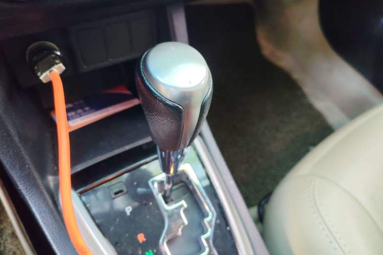Used Toyota Levin 2014 1.6G CVT Elite Edition Gear Lever