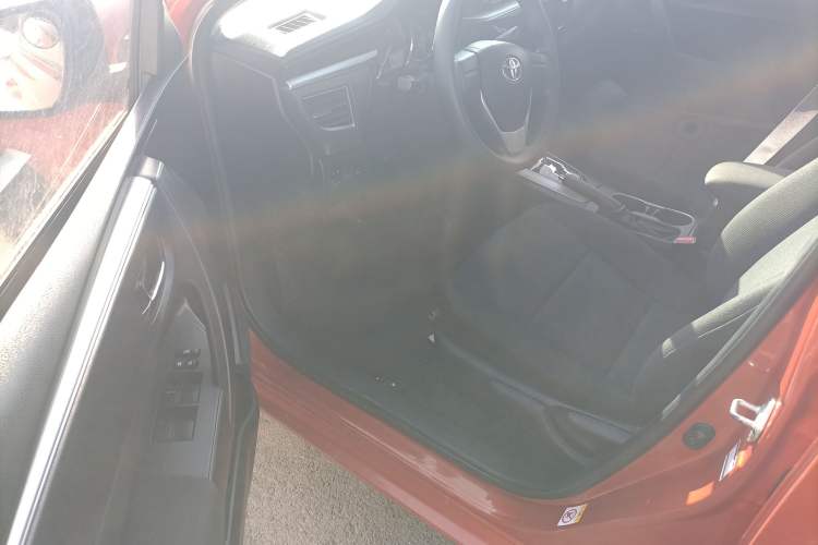 Used Toyota Levin 2014 1.6G CVT Elite Edition Interior 3