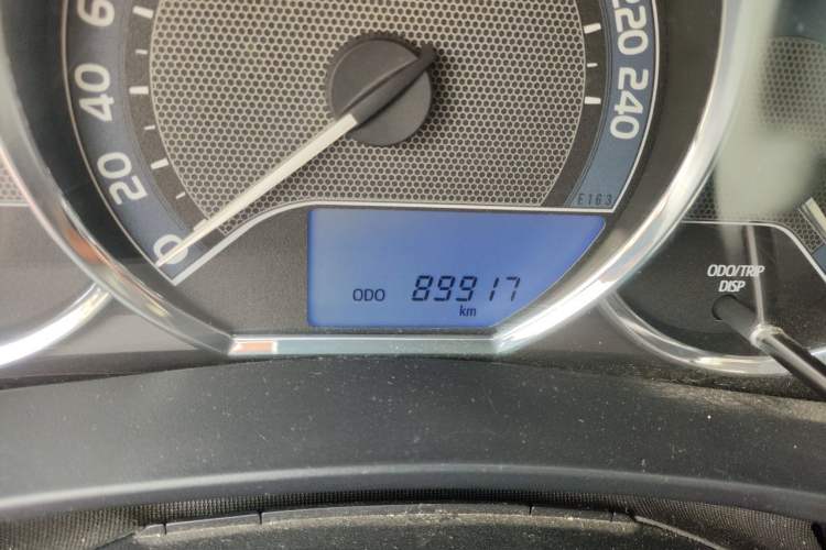 Used Toyota Levin 2014 1.6G CVT Elite Edition Odometer Close Up