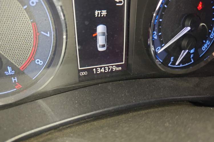 Used Toyota Levin 2014 1.8 GS CVT Elite Edition Odometer Close Up