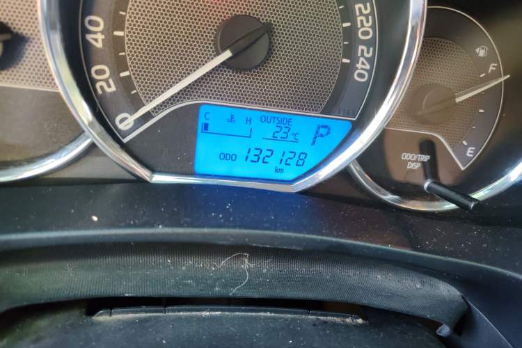 Used Toyota Levin 2014 1.6G CVT Elite Edition Odometer Close Up