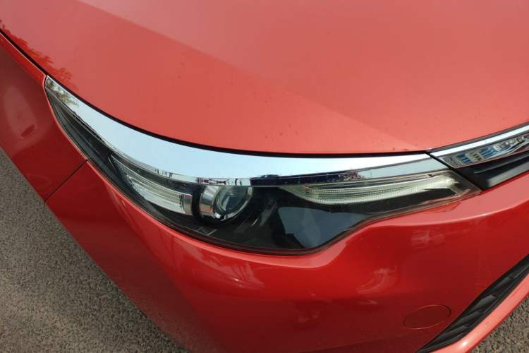 Used Toyota Levin 2014 1.6G CVT Elite Edition Right Front Headlight