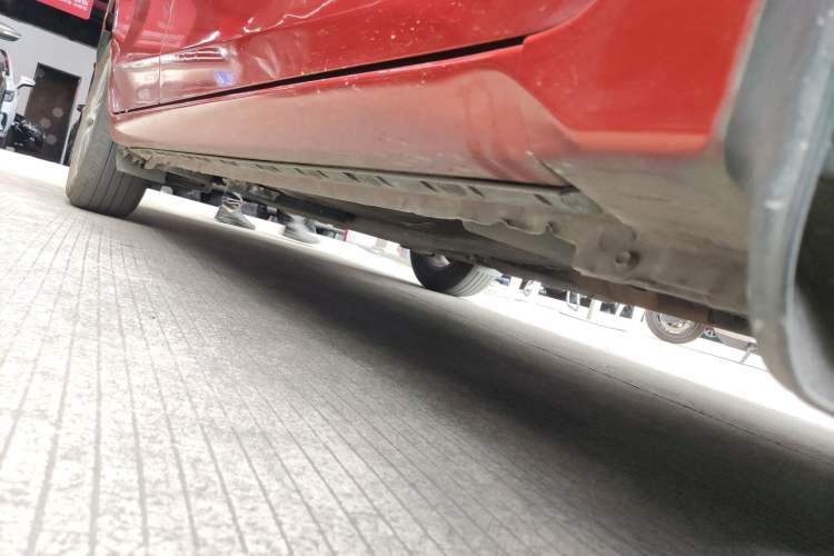 Used Toyota Levin 2014 1.6G CVT Elite Edition Right Side Sill