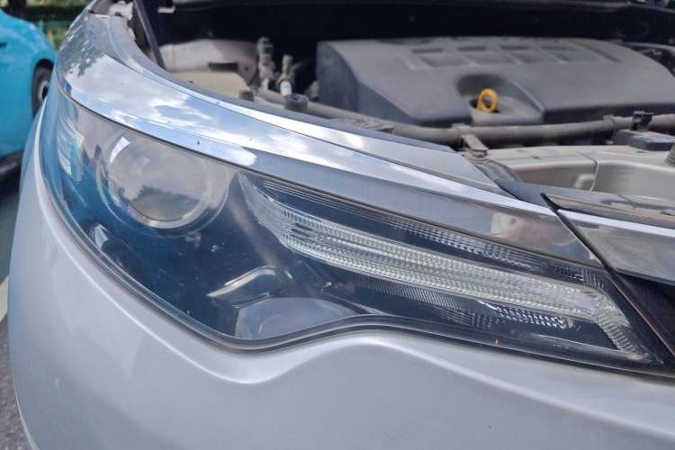 Used Toyota Levin 2014 1.6G CVT Elite Edition Right Front Headlight