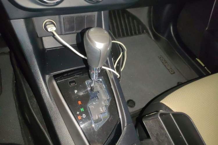 Used Toyota Levin 2014 1.6G CVT Elite Edition Gear Lever
