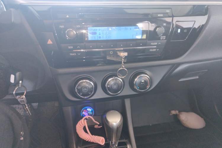 Used Toyota Levin 2014 1.6G CVT Elite Edition Audio And AC Panel