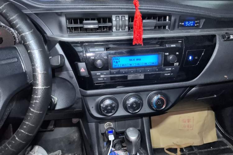 Used Toyota Levin 2014 1.8 GS CVT Elite Edition Audio And AC Panel