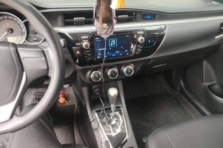 Used Toyota Levin 2014 1.6G CVT Elite Edition Audio And AC Panel