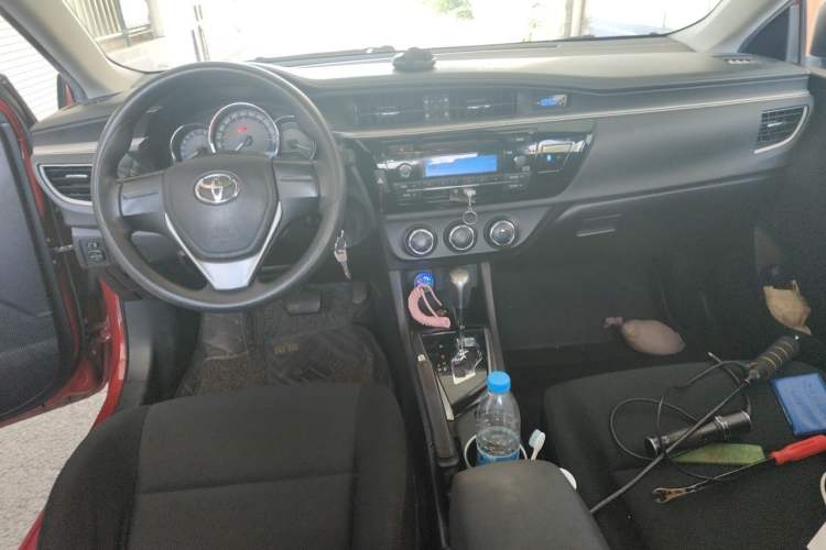 Used Toyota Levin 2014 1.6G CVT Elite Edition Center Console