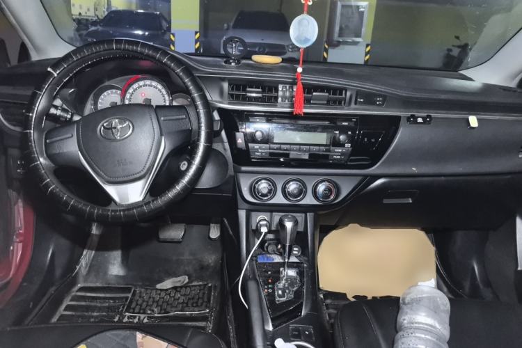 Used Toyota Levin 2014 1.8 GS CVT Elite Edition Center Console