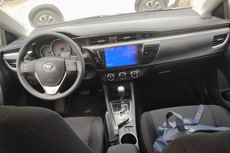 Used Toyota Levin 2014 1.6G CVT Elite Edition Center Console