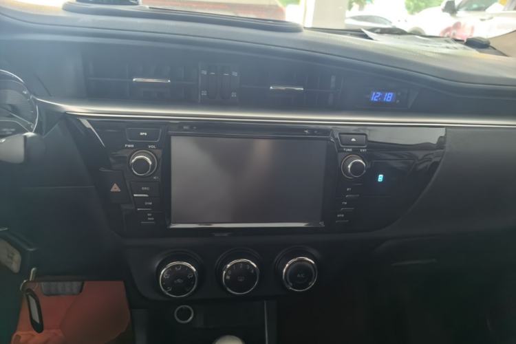 Used Toyota Levin 2014 1.6G CVT Elite Edition Center Console