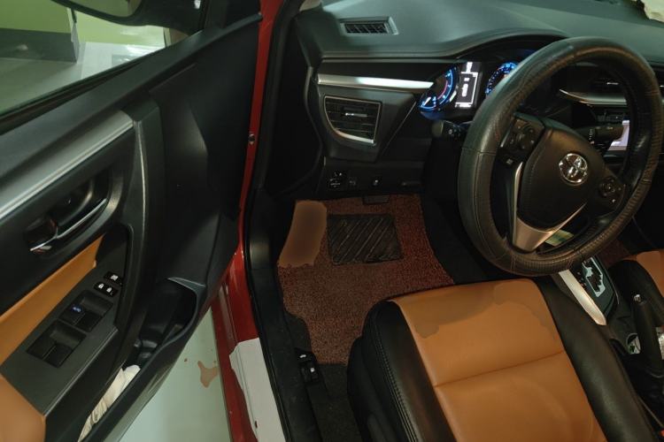 Used Toyota Levin 2014 1.8 GS CVT Elite Edition Driver Seat