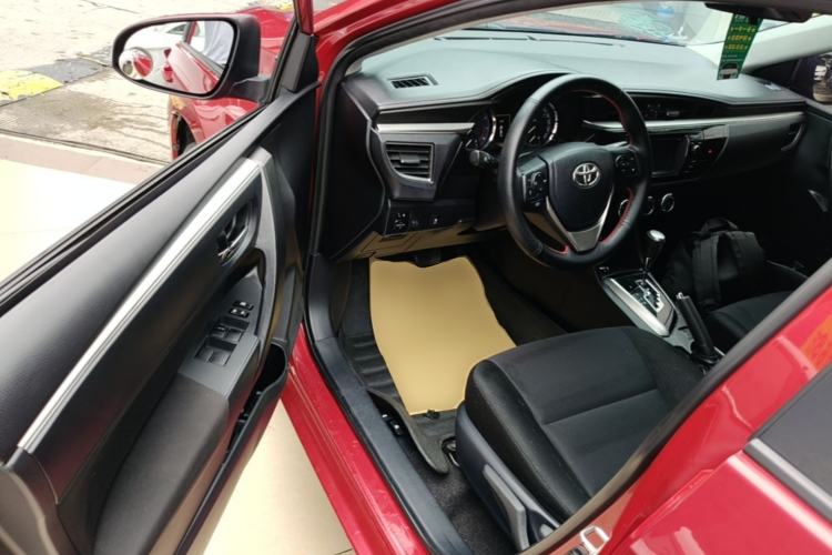 Used Toyota Levin 2014 1.8 GS CVT Elite Edition Driver Seat