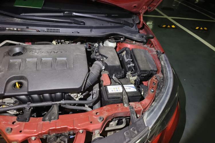 Used Toyota Levin 2014 1.6G CVT Elite Edition Engine Bay Left