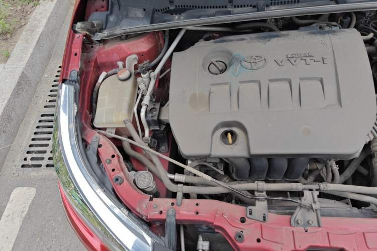 Used Toyota Levin 2014 1.6G CVT Elite Edition Engine Bay Right