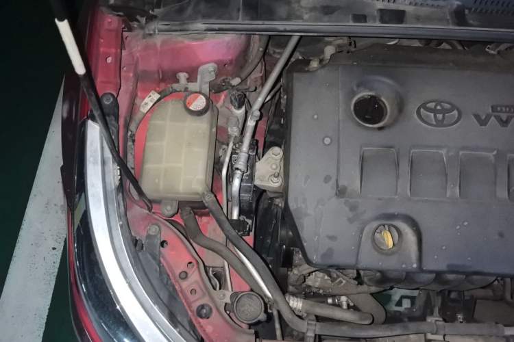 Used Toyota Levin 2014 1.8 GS CVT Elite Edition Engine Bay Right
