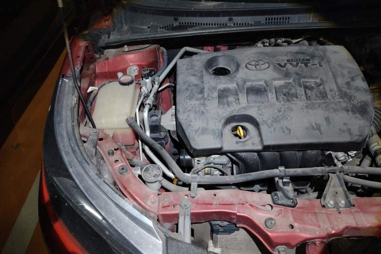 Used Toyota Levin 2014 1.6G CVT Elite Edition Engine Bay Right