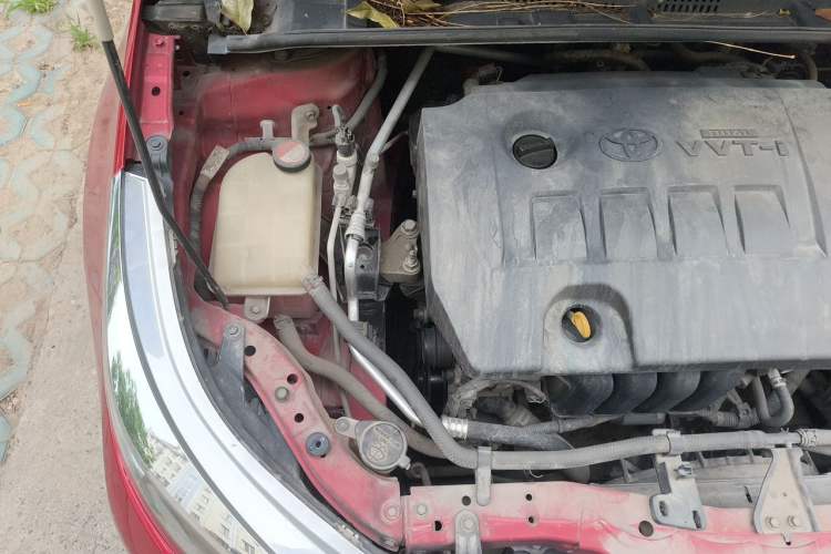 Used Toyota Levin 2014 1.6G CVT Elite Edition Engine Bay Right