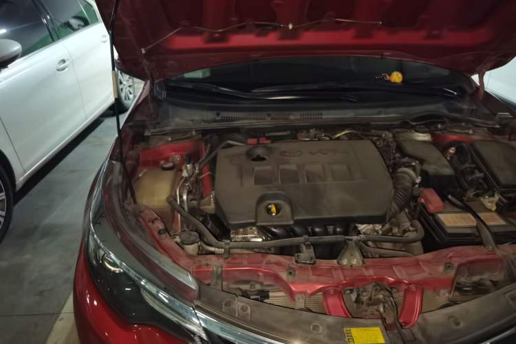 Used Toyota Levin 2014 1.6G CVT Elite Edition Engine Bay Right