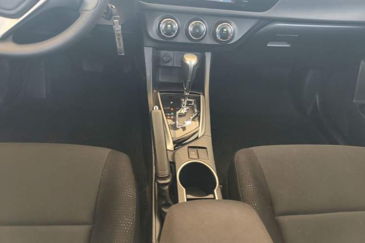 Used Toyota Levin 2014 1.6G CVT Elite Edition Gear Lever