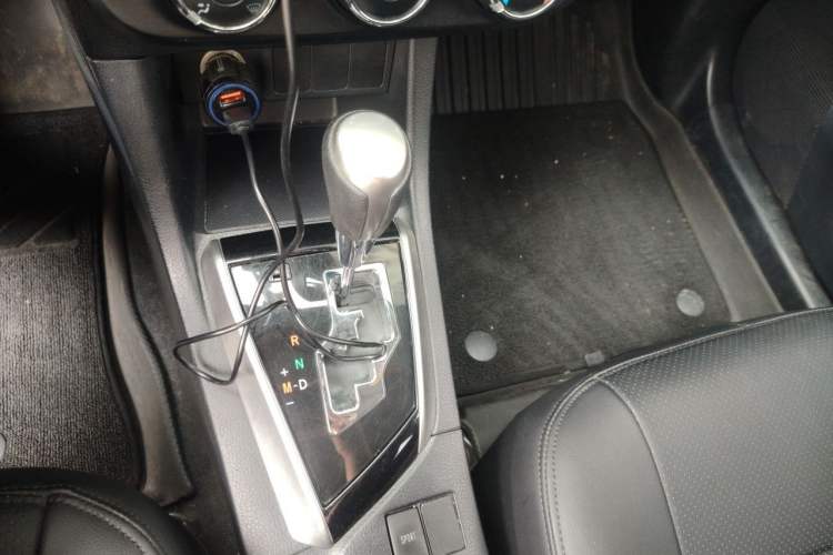 Used Toyota Levin 2014 1.6G CVT Elite Edition Gear Lever