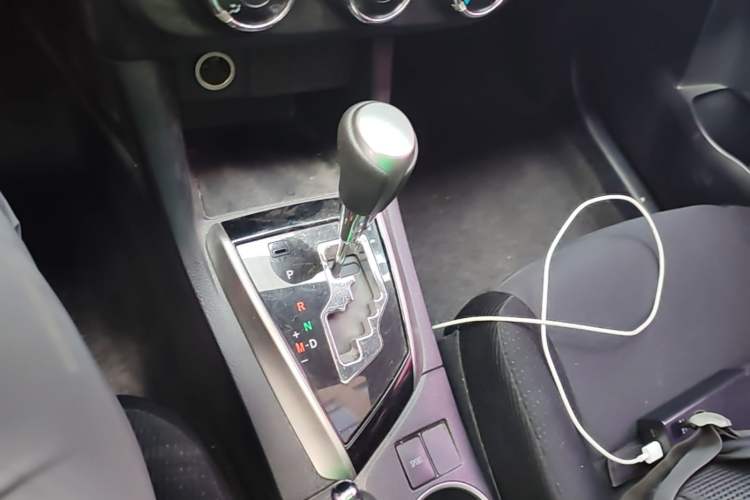 Used Toyota Levin 2014 1.6G CVT Elite Edition Gear Lever