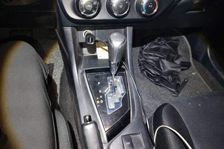 Used Toyota Levin 2014 1.6G CVT Elite Edition Gear Lever