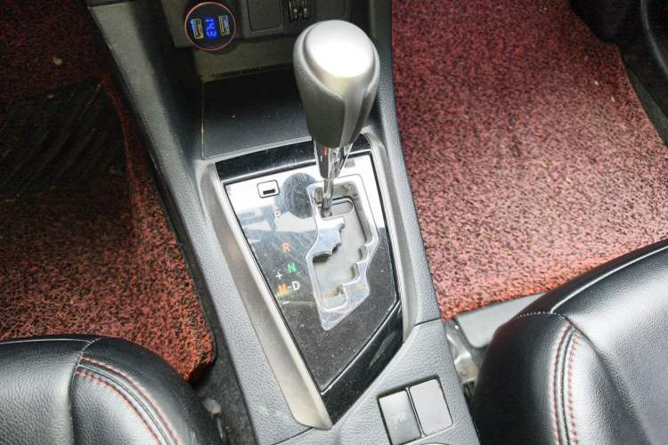 Used Toyota Levin 2014 1.6G CVT Elite Edition Gear Lever