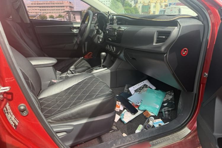 Used Toyota Levin 2014 1.6G CVT Elite Edition Interior 4