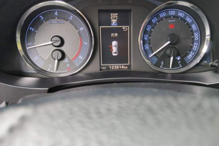 Used Toyota Levin 2014 1.8 GS CVT Elite Edition Odometer Close Up