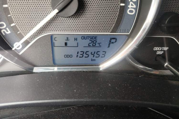 Used Toyota Levin 2014 1.6G CVT Elite Edition Odometer Close Up