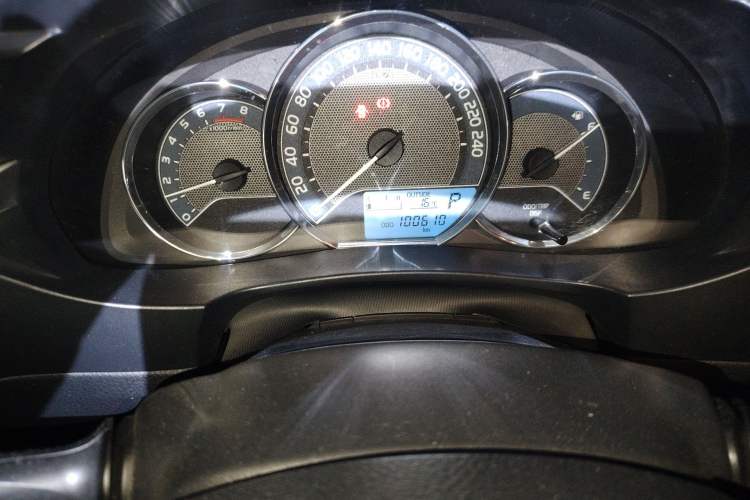 Used Toyota Levin 2014 1.6G CVT Elite Edition Odometer Close Up
