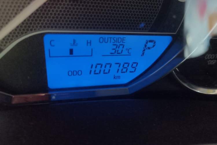 Used Toyota Levin 2014 1.6G CVT Elite Edition Odometer Close Up