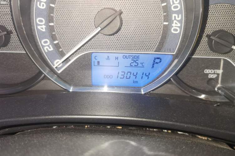 Used Toyota Levin 2014 1.6G CVT Elite Edition Odometer Close Up