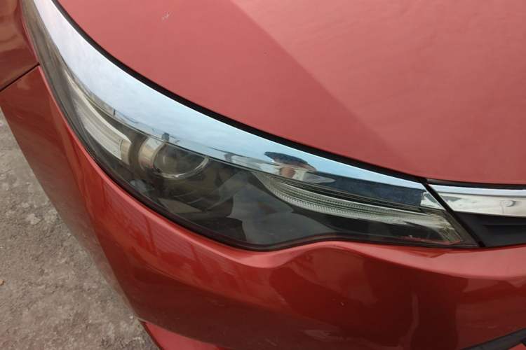 Used Toyota Levin 2014 1.6G CVT Elite Edition Right Front Headlight