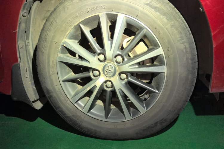 Used Toyota Levin 2014 1.8 GS CVT Elite Edition Right Front Wheel Hub