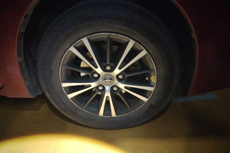 Used Toyota Levin 2014 1.6G CVT Elite Edition Right Front Wheel Hub
