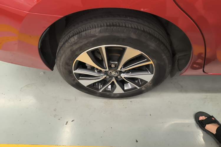 Used Toyota Levin 2014 1.8 GS CVT Elite Edition Right Rear Wheel Hub