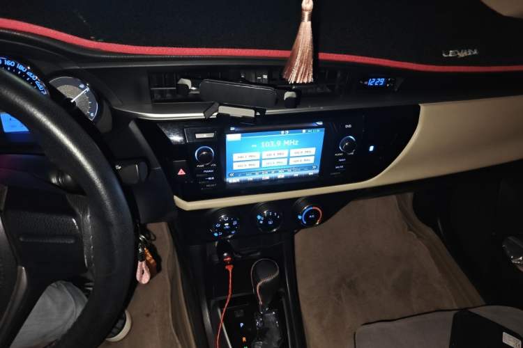 Used Toyota Levin 2014 1.6G CVT Elite Edition Audio And AC Panel
