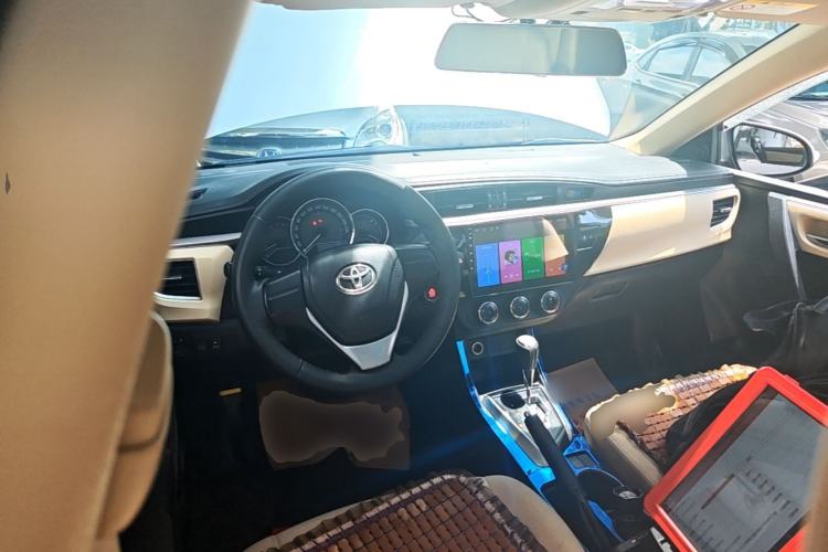 Used Toyota Levin 2014 1.6G CVT Elite Edition Center Console