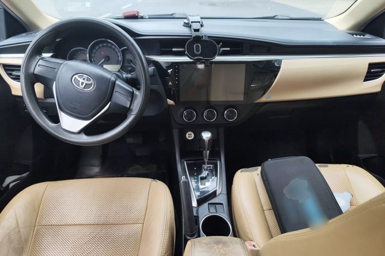 Used Toyota Levin 2014 1.6G CVT Elite Edition Center Console