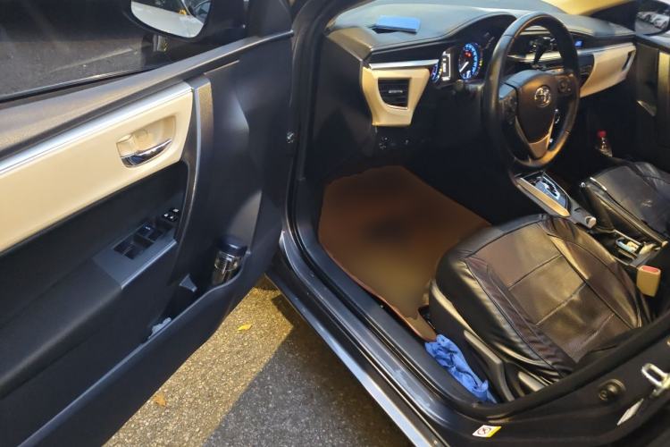 Used Toyota Levin 2014 1.8 GS CVT Elite Edition Driver Seat