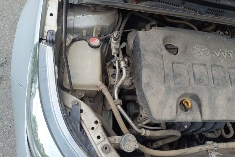 Used Toyota Levin 2014 1.6G Manual Elite Edition Engine Bay Right