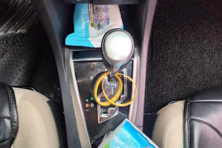 Used Toyota Levin 2014 1.6G CVT Elite Edition Gear Lever