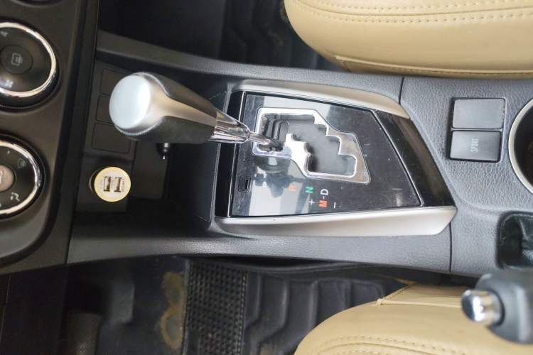 Used Toyota Levin 2014 1.6G CVT Elite Edition Gear Lever