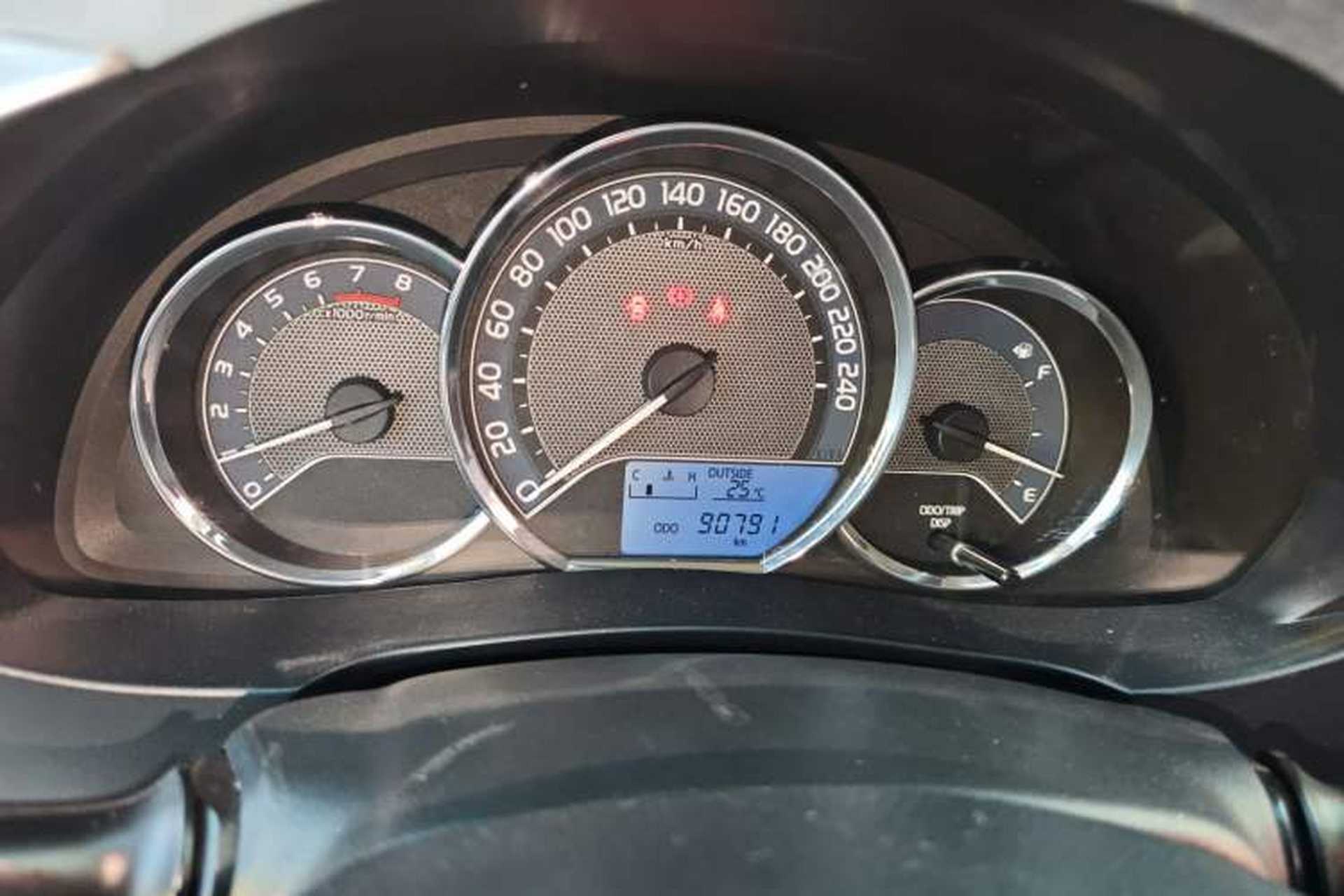 Used Toyota Levin 2014 1.6E Manual New Edition Instrument Cluster